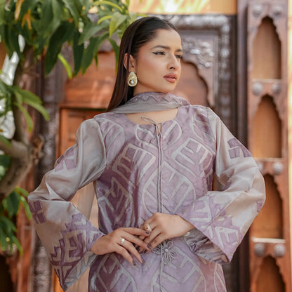 Naaz